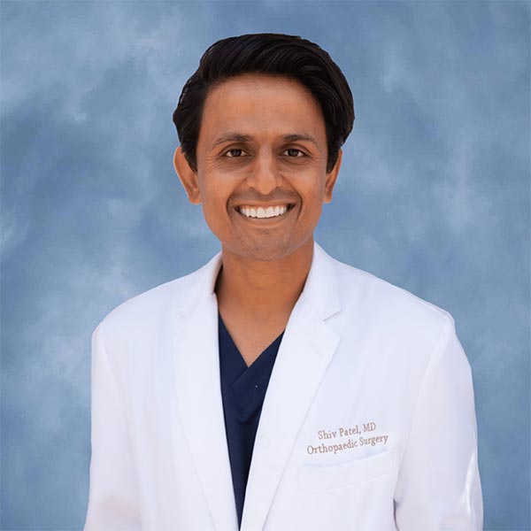 Meet Dr. Shiv Patel, M.D. | Lone Star Orthopaedic and Spine Specialists